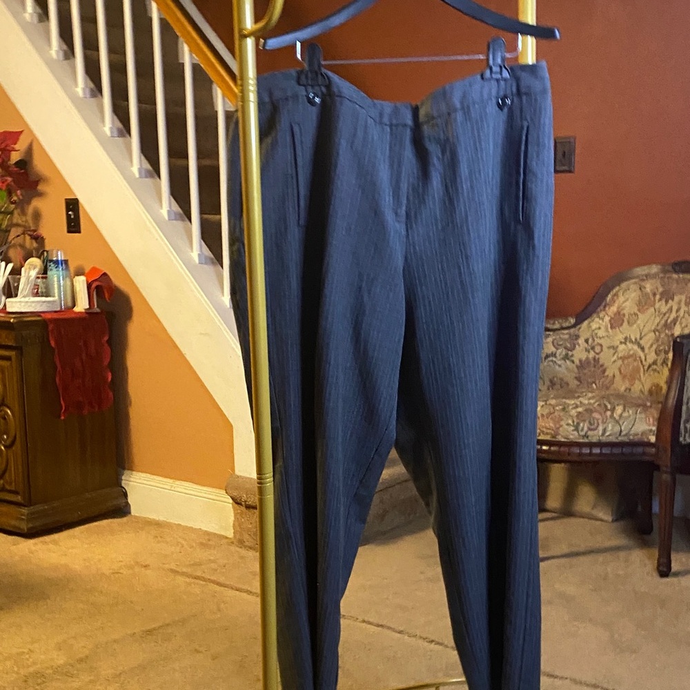 Counterpart women’s Gray Pinstripe Pants